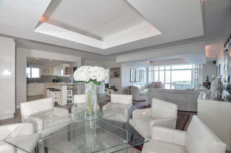 To Let 3 Bedroom Property for Rent in Dolphin Beach Western Cape